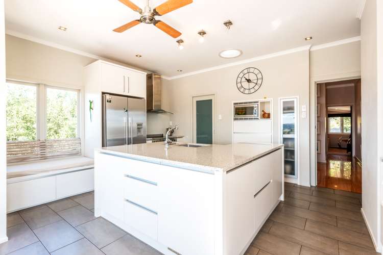 2 Church Bay Road Oneroa_7