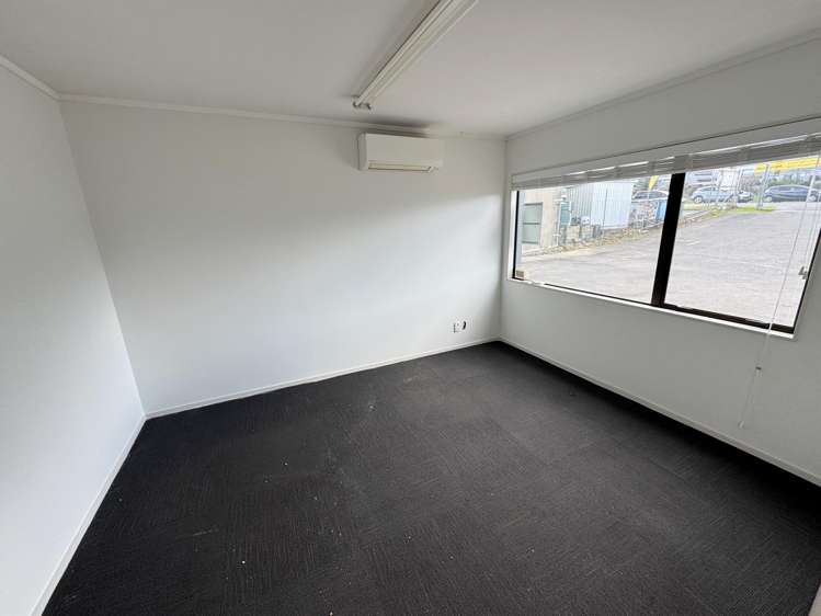 B/51 Foundry Road Silverdale_5