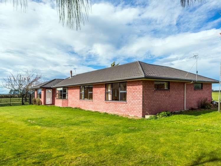 452 Methven Chertsey Road Methven_11