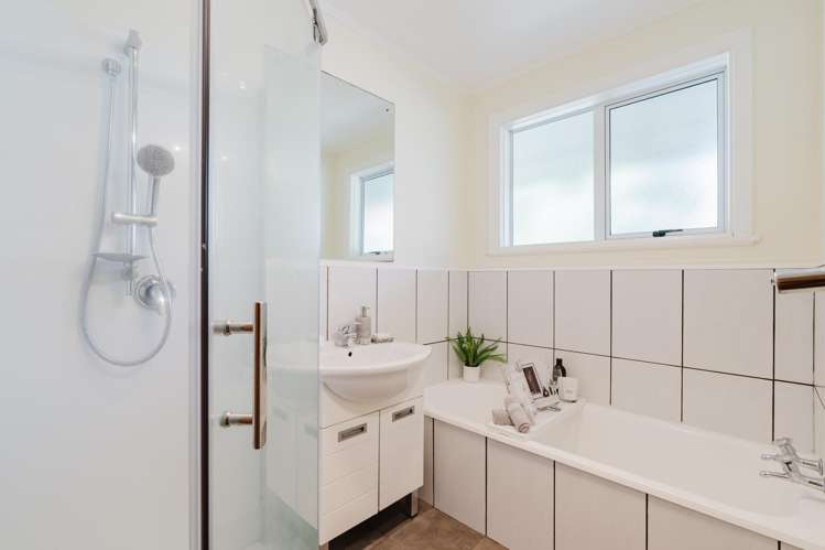 339 Cobham Drive Hillcrest_14