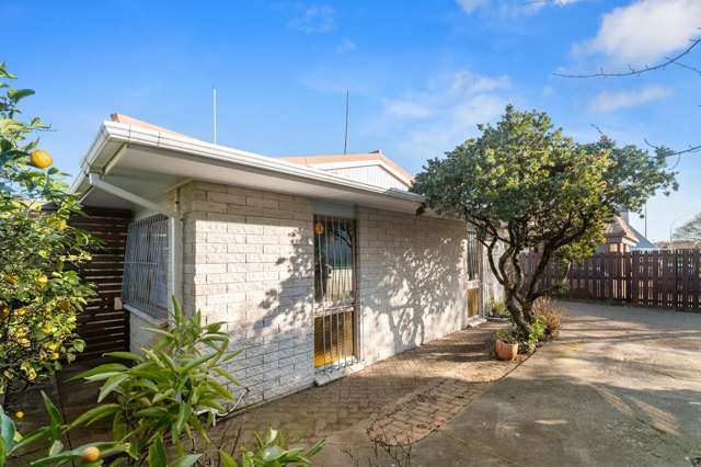 63A Ranolf Street Victoria_4