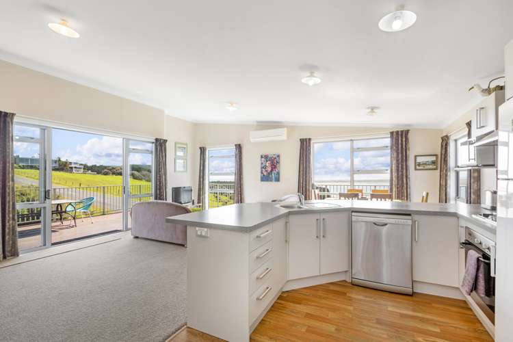 472 Maukutea Drive Kawhia_7