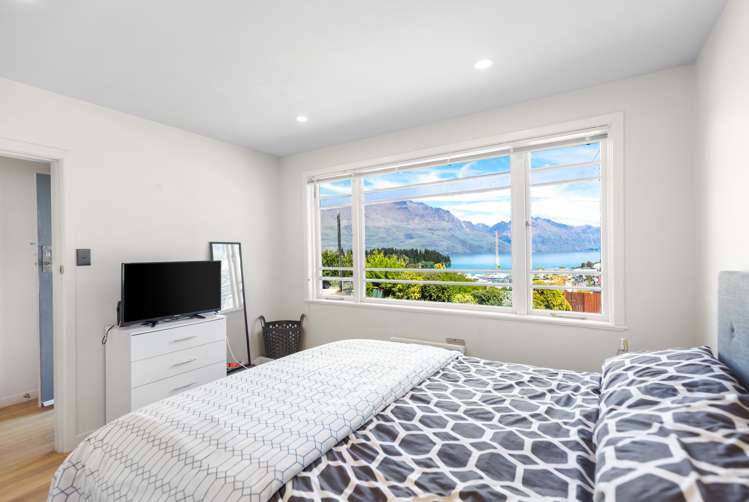 77 Hallenstein Street Queenstown_8