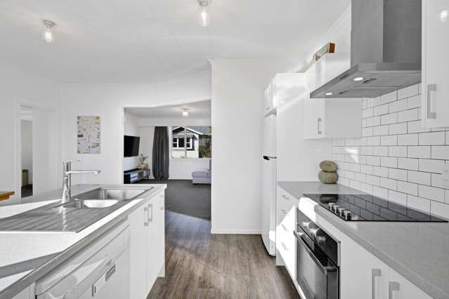 2 Orlando Street Stratford_2