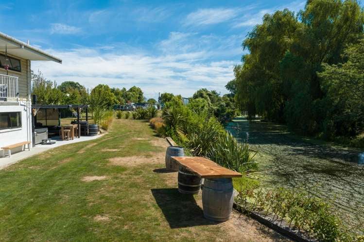 99 Dillons Point Road Islington_26