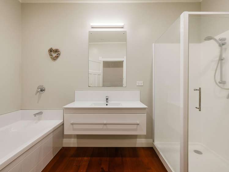 53 Brookfield Street Hamilton East_15