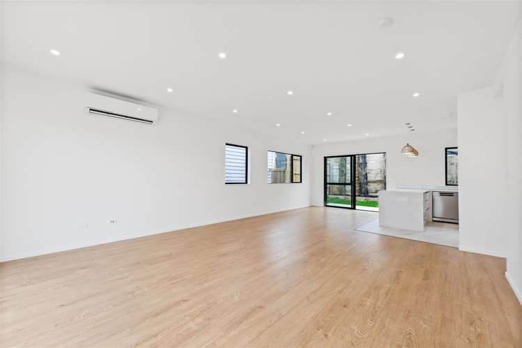 8a Ringi Lane Orewa_27