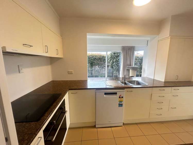 1/21 Queens Parade Devonport_7