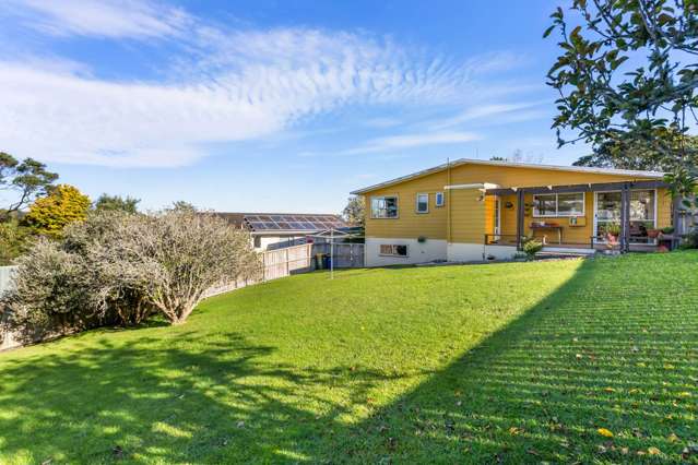 40 Easton Park Parade Glenfield_1