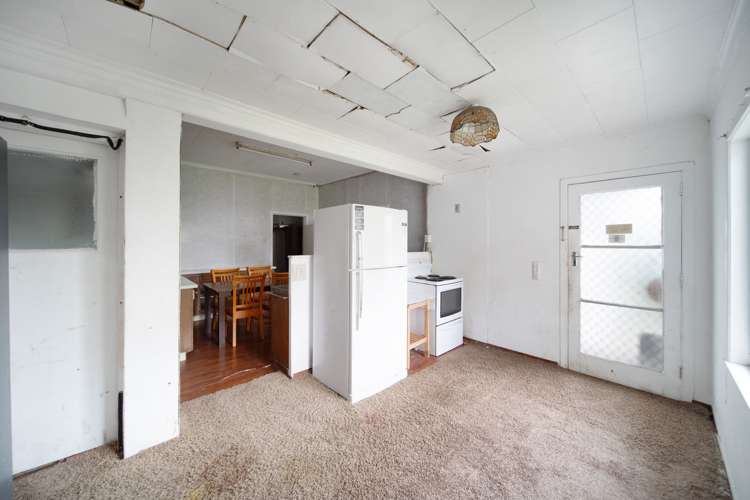 332 Massey Road Mangere East_9