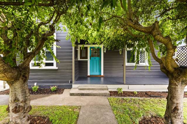 Charming Villa, Corner Position