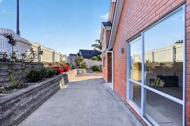 216 Alec Craig Way Gulf Harbour_6