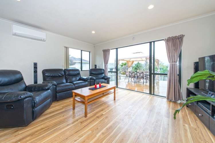 7 Vanhest Way Ranui_5