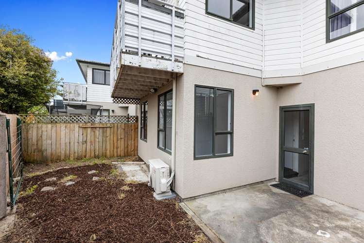 2/23 Austin Street Sydenham_12