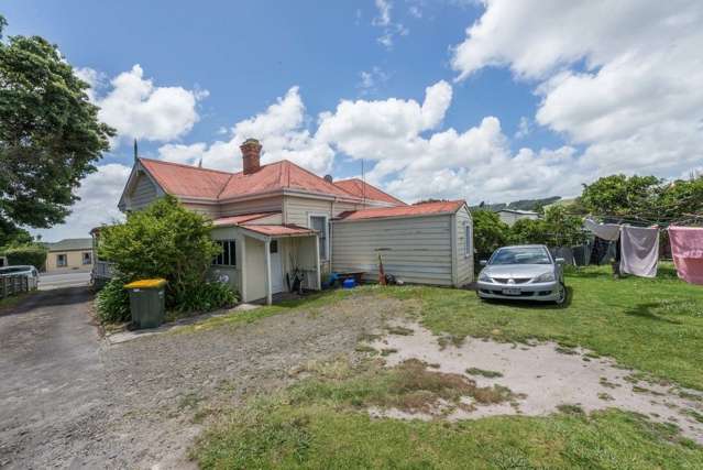 69 Commercial Road Helensville_2