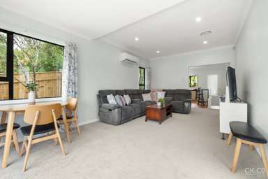 24 Miromiro Rd_4