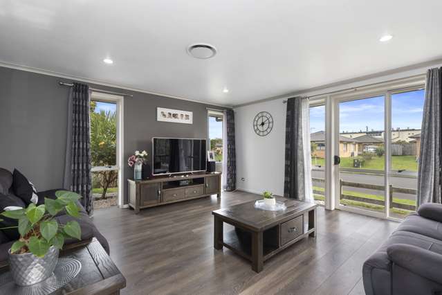 1 Parkside Drive Huntington_1