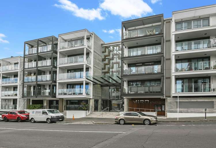 209/27 Enfield Street Mount Eden_15