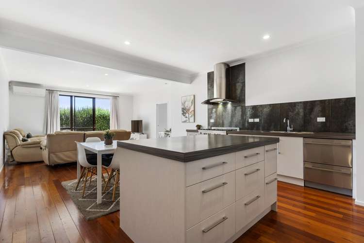 40 Columbia Crescent Beachlands_11