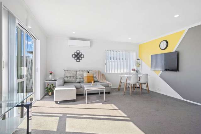 8 Whareatua Avenue Takanini_2