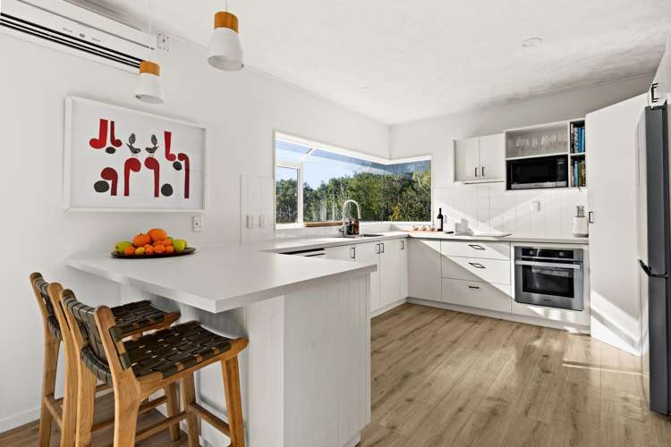 31 Busby Hill_1