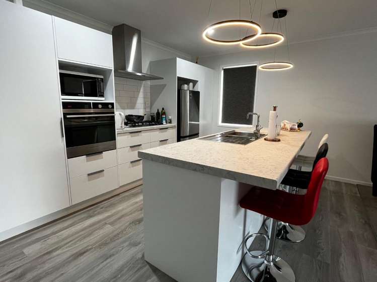 32 Rose Berry Crescent Flagstaff_2