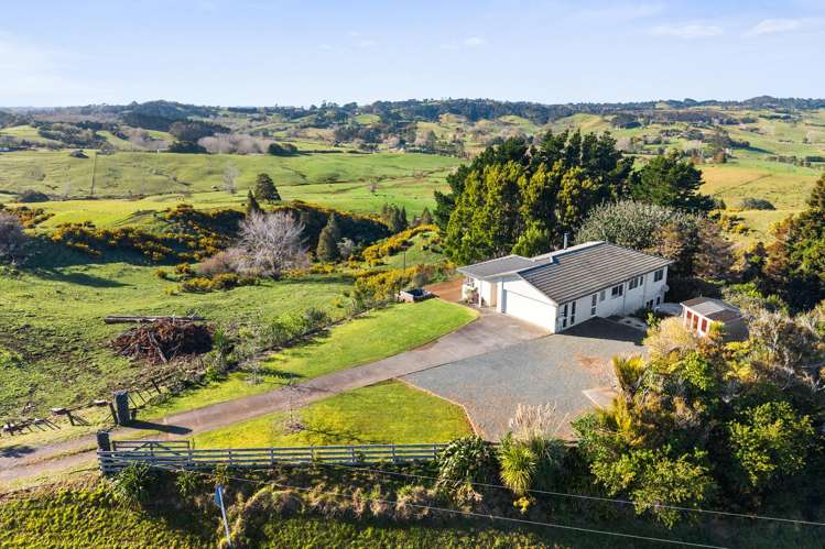 233 Whitehills Road_1