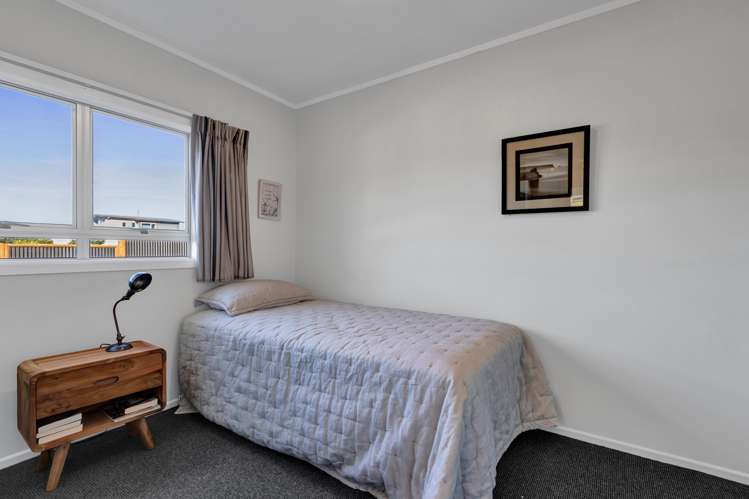 8 Tainui Street Mokau_12