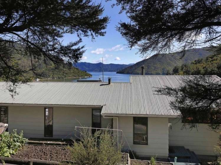 609 Port Underwood Road Whatamango Bay_0