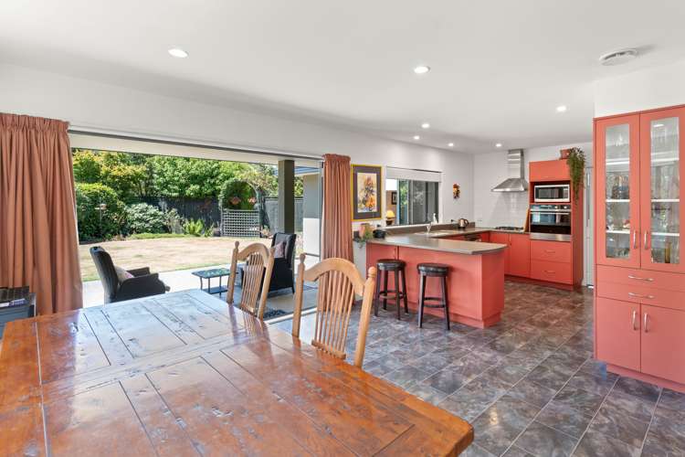 151 Lincoln Road Carterton_10