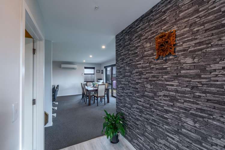 24 Chatham Rise Seaward Bush_16