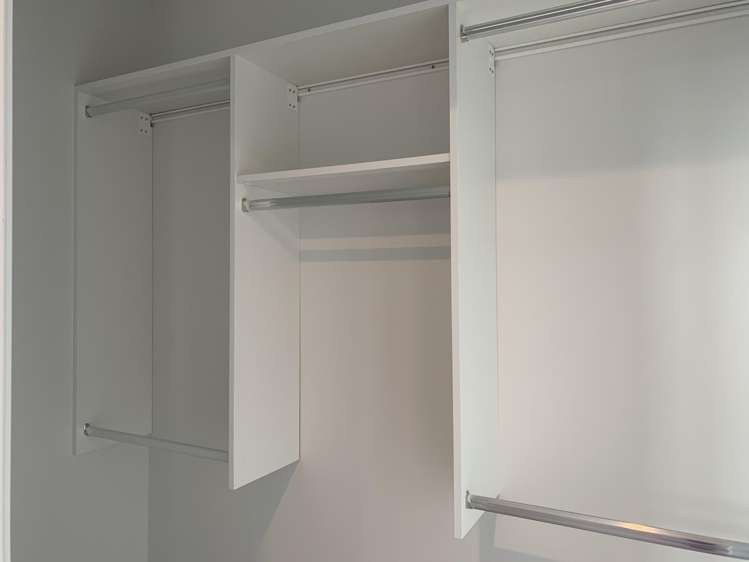 10/18 PARAONE CRESCENT "WAIATA SHORES" Takanini_13