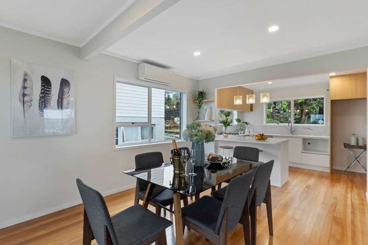 8 Holt Avenue Torbay_35