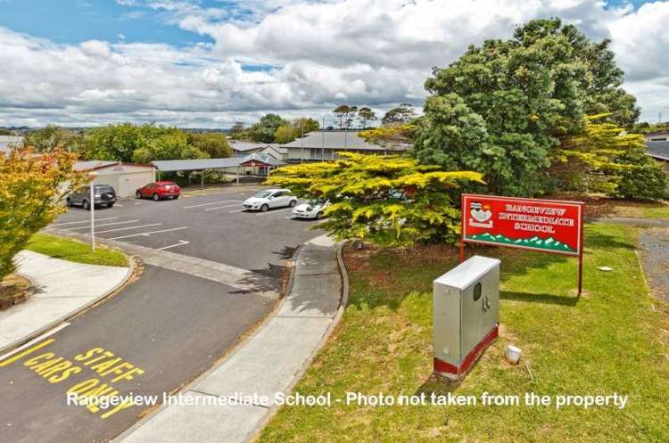 1 Riverglade Parkway Te Atatu South_15