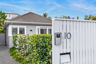 10 Larchwood Avenue_3