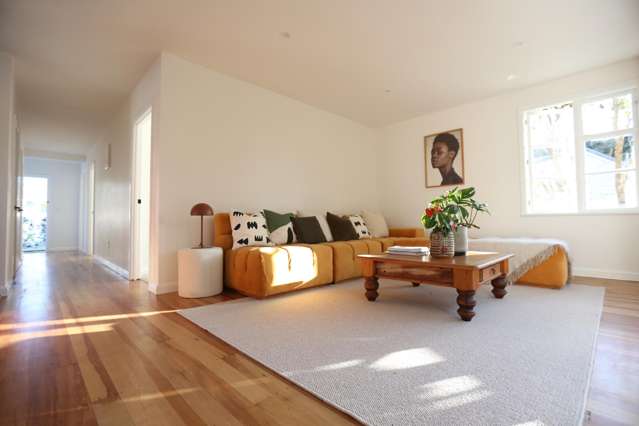 24b Clinton Avenue Te Atatu Peninsula_1
