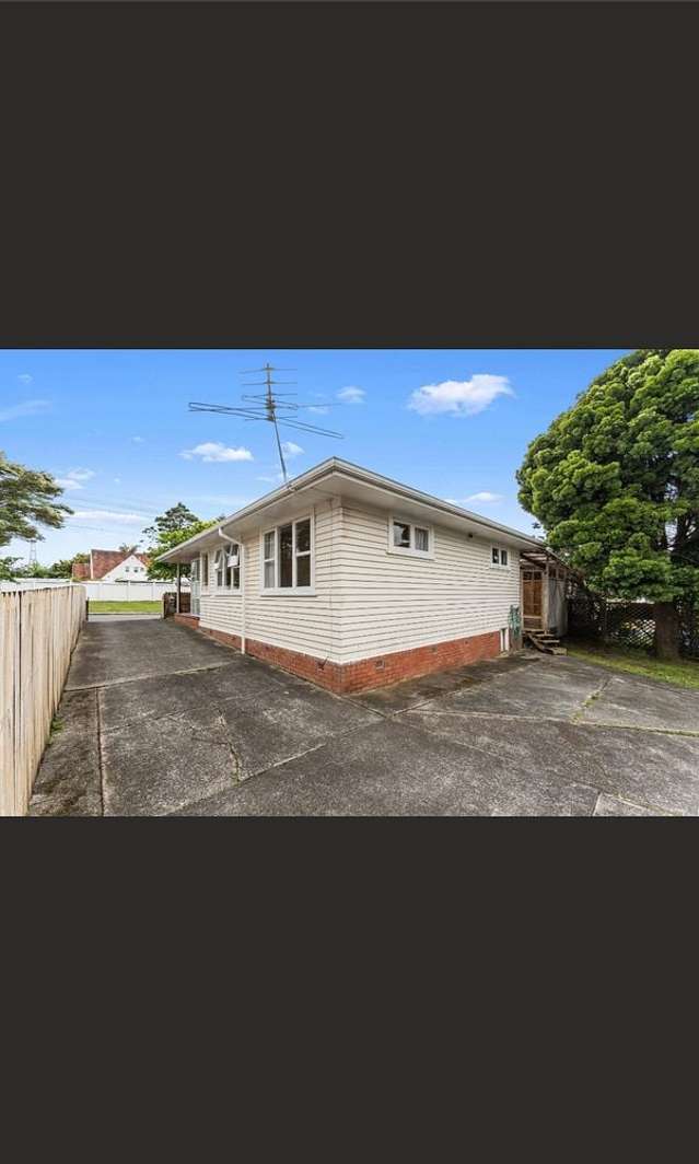 18 Bridge Avenue Te Atatu South_1