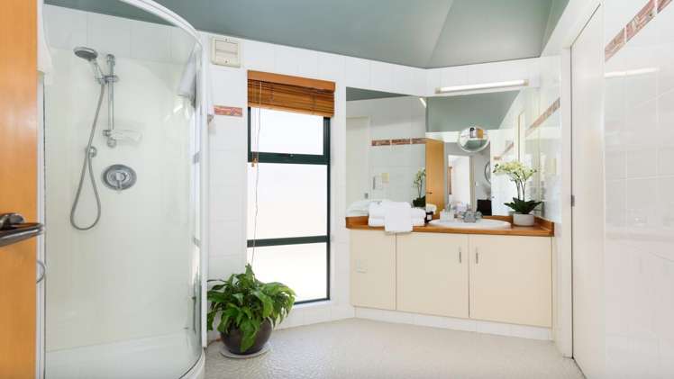 3b Surf Road Mount Maunganui_11