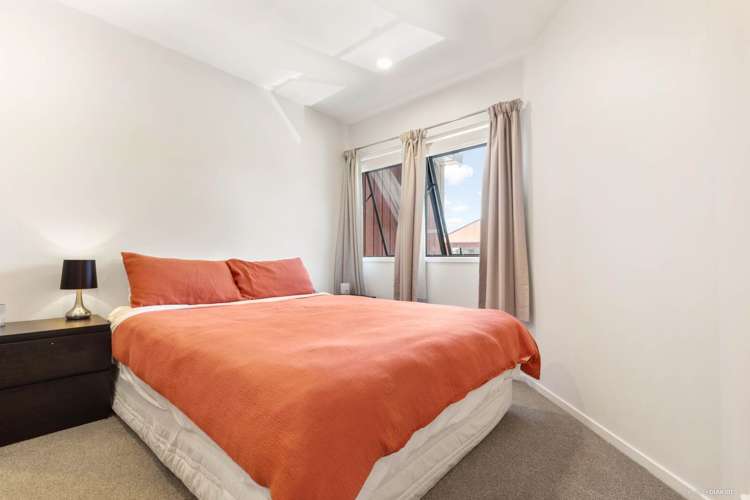 18/3 The Avenue Albany_5