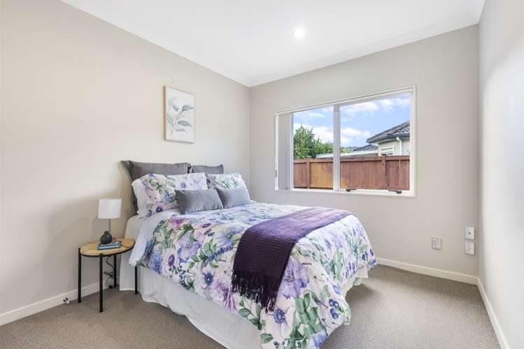 17 Stamford Crescent Flat Bush_14