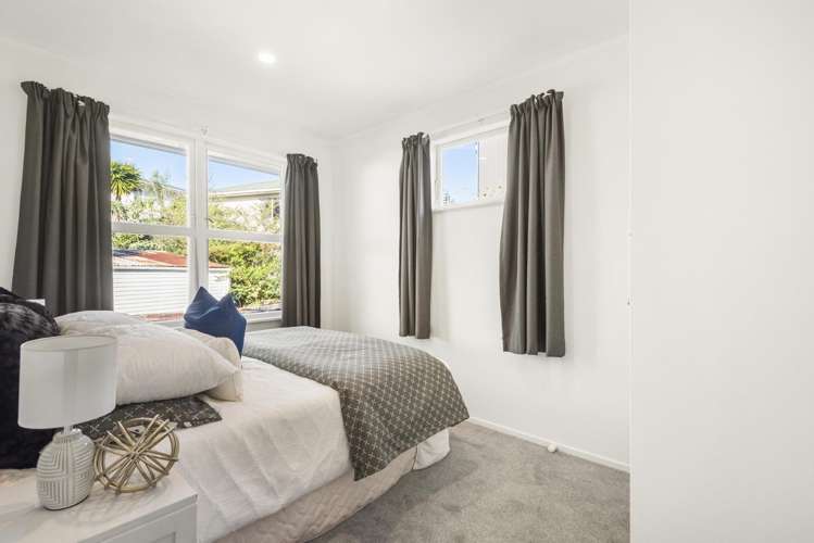 8 Silver Birch Rise Henderson_8