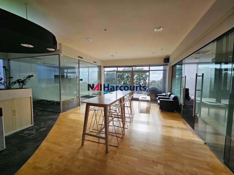 Level 1/87 Hurstmere Road Takapuna_9