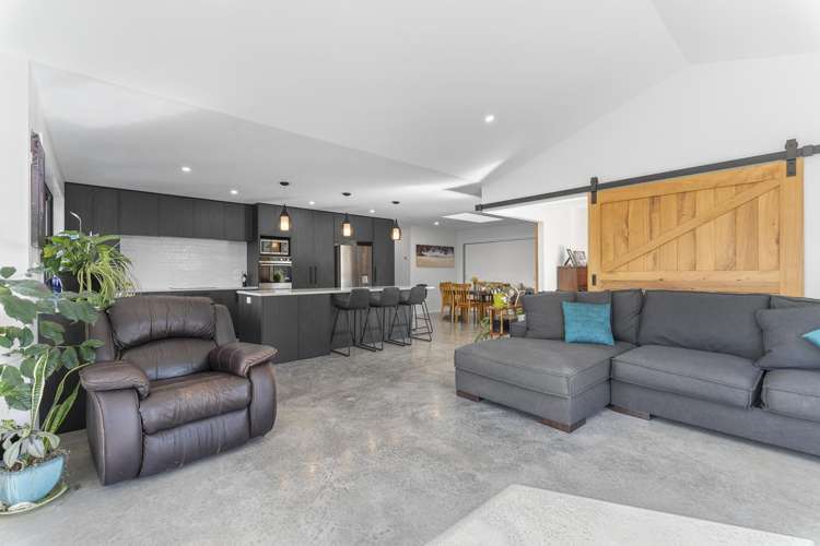 3 Bosworth Street Egmont Village_3