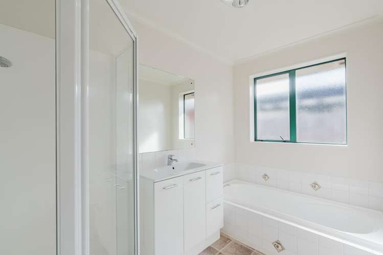 9 Kirk Close Rototuna_7