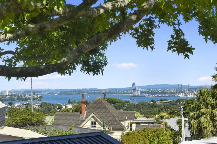 16 Bridge View Road Birkenhead_20