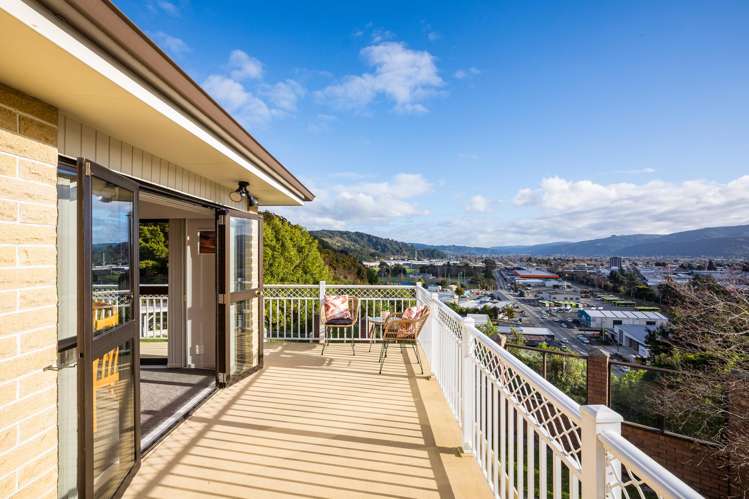 7 King Charles Drive Kingsley Heights_11