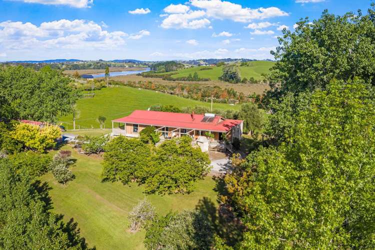 321 Hepburn Creek Road Warkworth_17