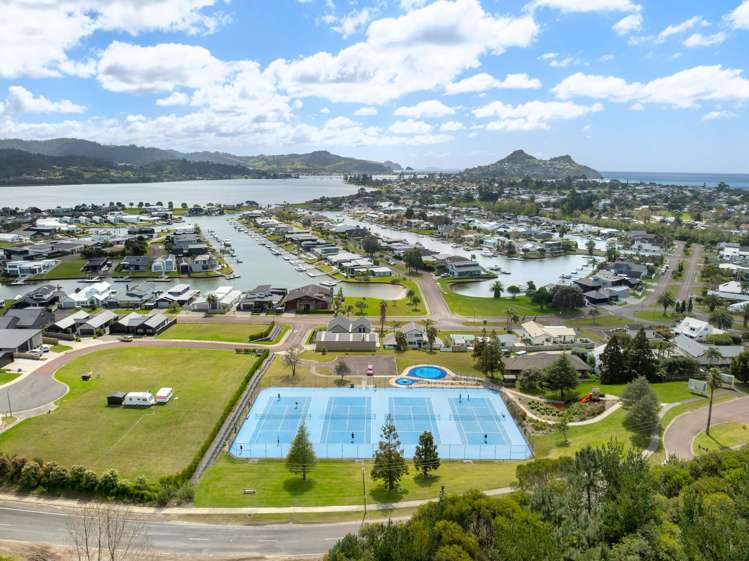 14 Panorama Parade Pauanui_6