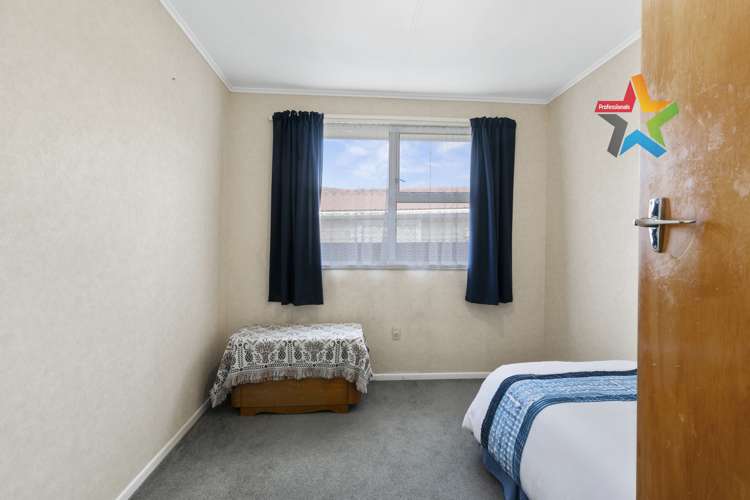 41 Meremere Street Wainuiomata_9