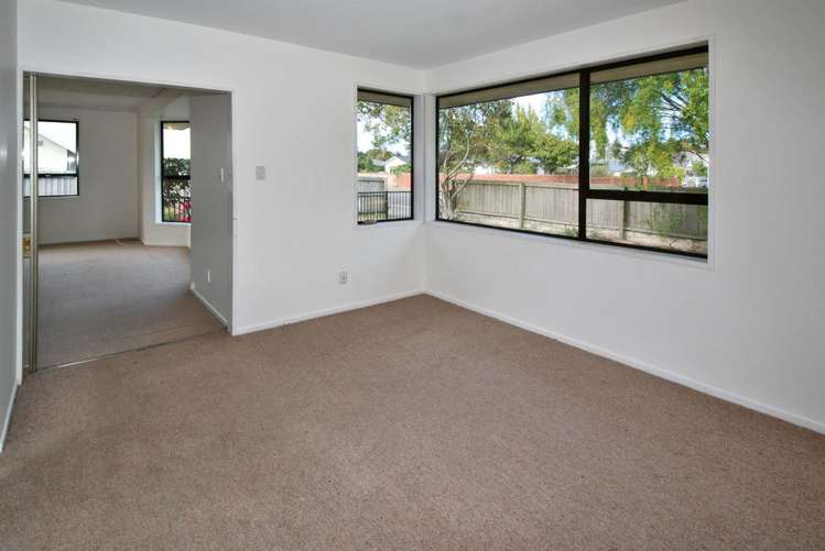 2/201 Innes Road Saint Albans_5